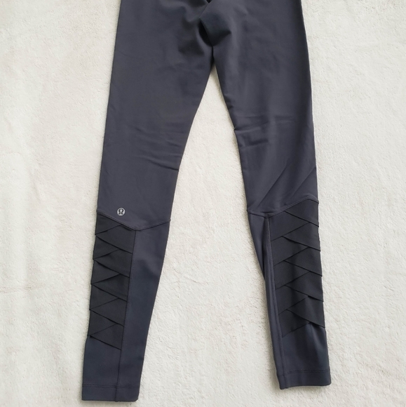*RARE* Lululemon Grey Leggings with Mesh detail - Picture 5 of 11
